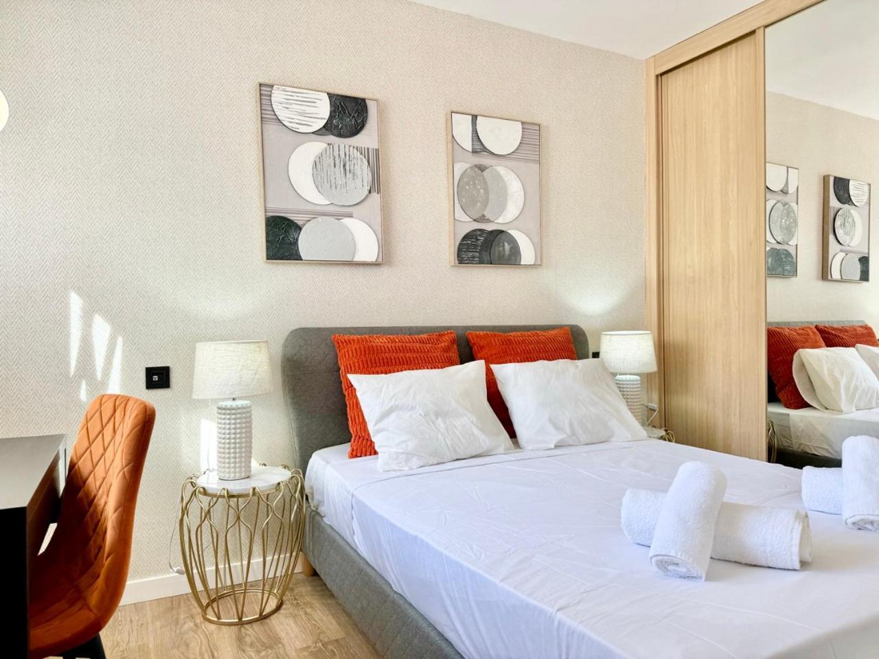 Historic Center Duplex With 3bd Ac & Parking Apartamento Málaga
